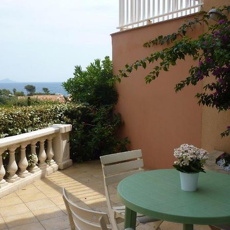 Logement Calme Proche Mer, 4 Personnes, St Aygulf Fréjus Kültér fotó