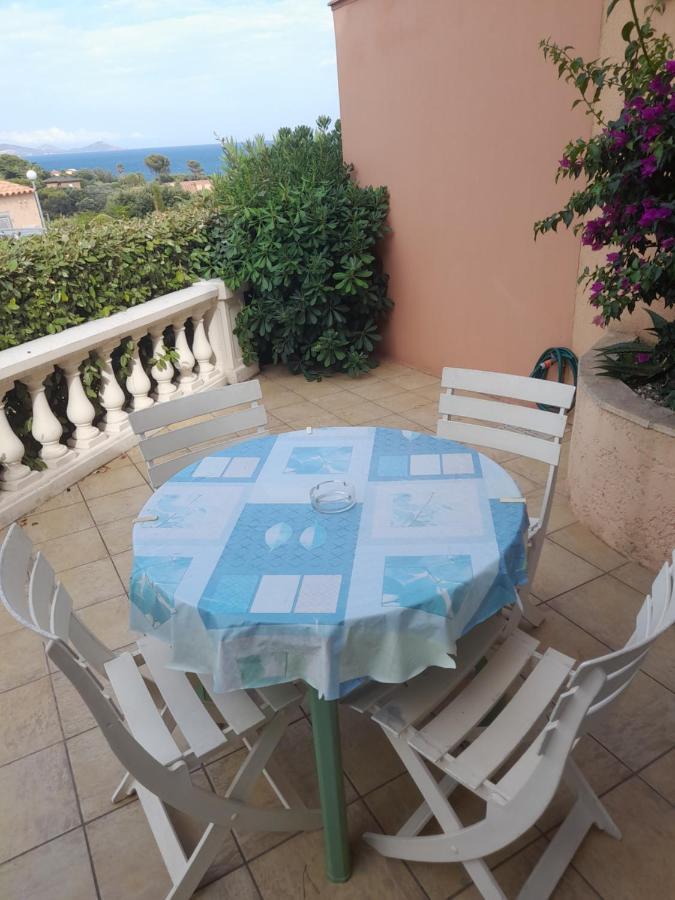 Logement Calme Proche Mer, 4 Personnes, St Aygulf Fréjus Kültér fotó