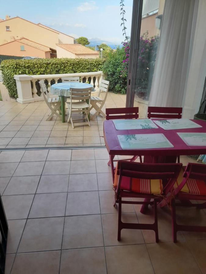 Logement Calme Proche Mer, 4 Personnes, St Aygulf Fréjus Kültér fotó