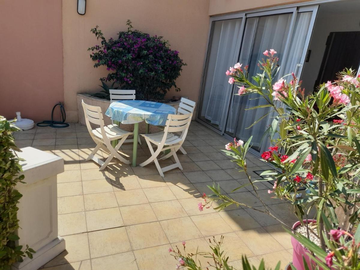 Logement Calme Proche Mer, 4 Personnes, St Aygulf Fréjus Kültér fotó