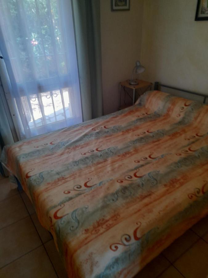 Logement Calme Proche Mer, 4 Personnes, St Aygulf Fréjus Kültér fotó