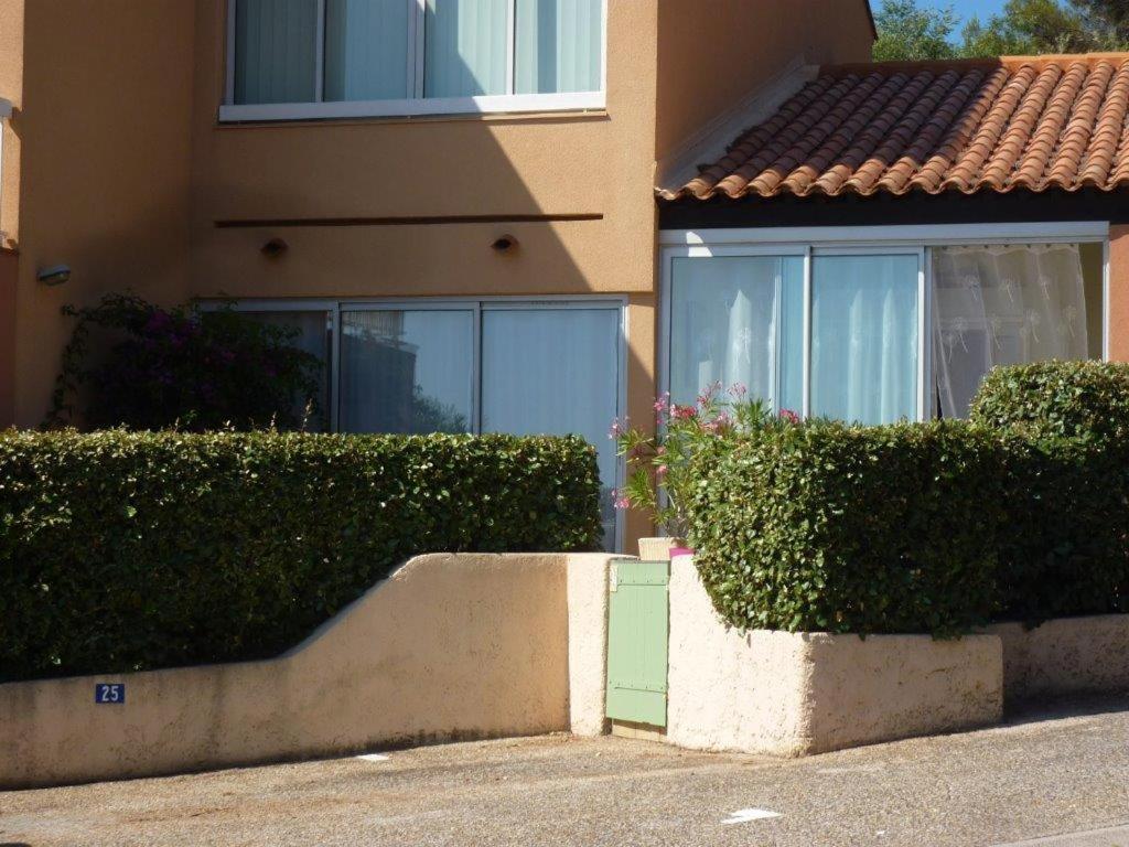 Logement Calme Proche Mer, 4 Personnes, St Aygulf Fréjus Kültér fotó